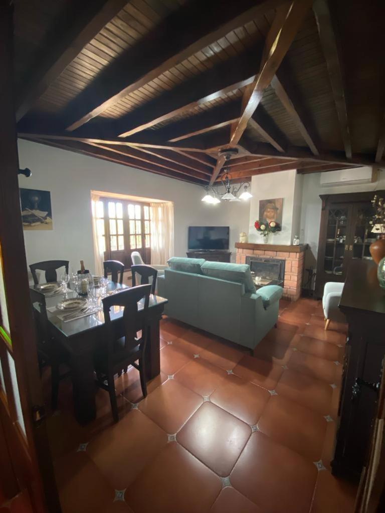 Casa Albarracin Villa Setenil De Las Bodegas Luaran gambar